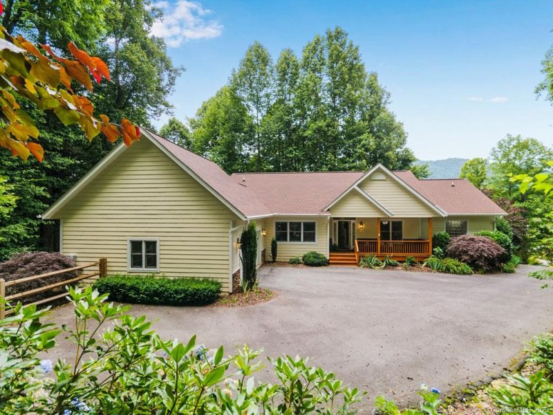 540 Stepping Stone Lane