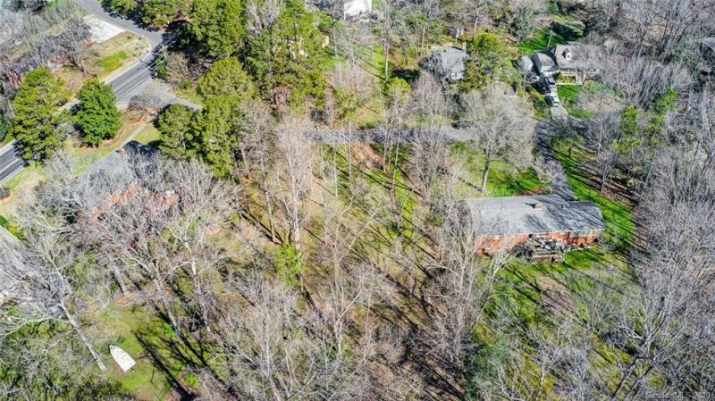 Property image 3 at 300 Beverly Circle, Charlotte, NC 28270