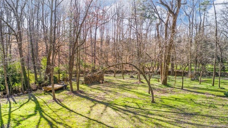 Property image 4 at 300 Beverly Circle, Charlotte, NC 28270