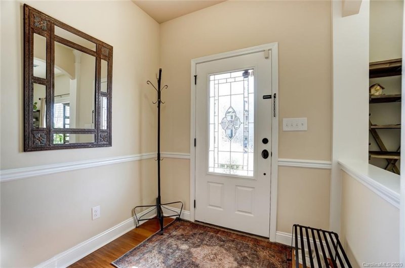 Property image 3 at 541 Spruce Hollow Lane, Lake Wylie, SC 29710