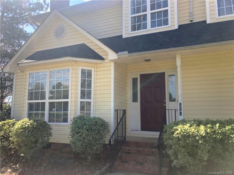 Property image 3 at 110 Turnberry Lane, Mooresville, NC 28117