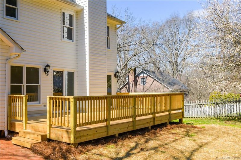 Property image 5 at 305 Meadow Green Drive, Salisbury, NC 28147