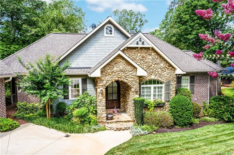 Property image 2 at 460 Stonemarker Road, Mooresville, NC 28117