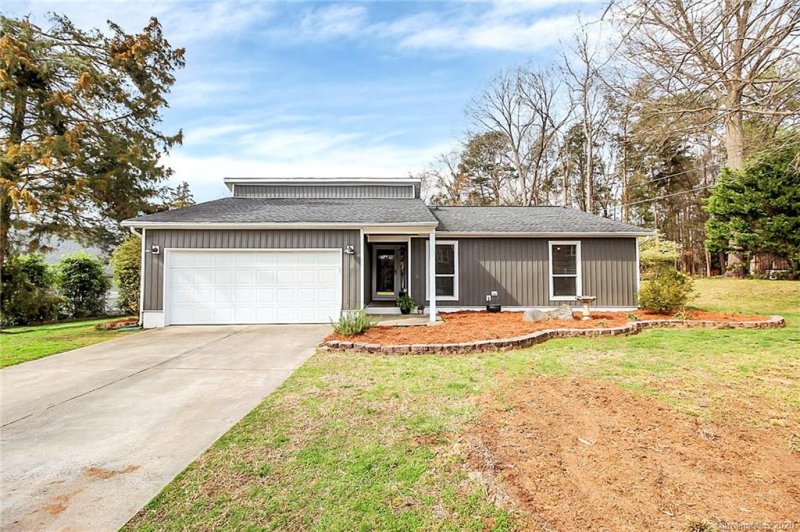 Property image 3 at 7306 Sheffingdell Drive, Charlotte, NC 28226