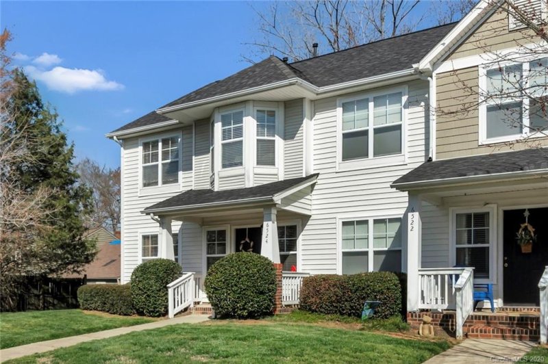 Property image 2 at 6524 Point Comfort Lane, Charlotte, NC 28226