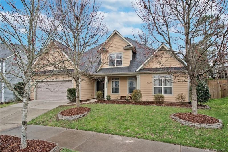 13724 Cedar Pond Circle