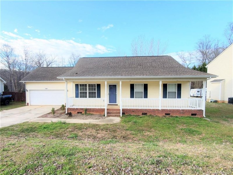 Property image 2 at 332 Lone Tree Lane, Clover, SC 29710