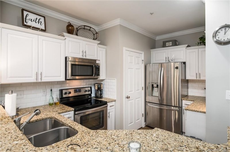 Property image 3 at 713 Northeast Drive, Davidson, NC 28036