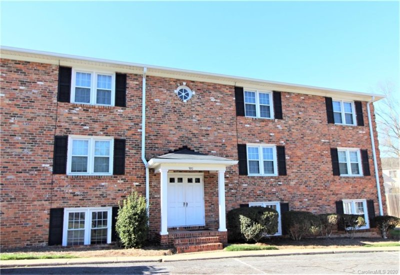 Property image 2 at 920 Mcalway Road, Charlotte, NC 28211