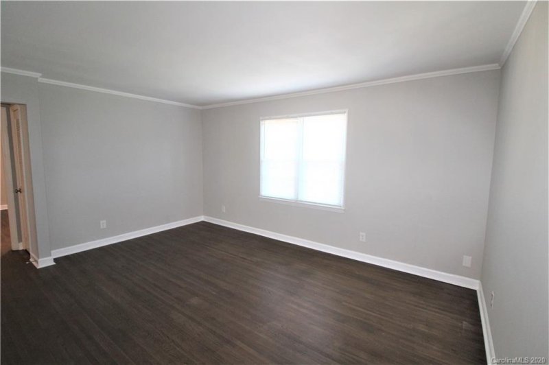 Property image 4 at 920 Mcalway Road, Charlotte, NC 28211