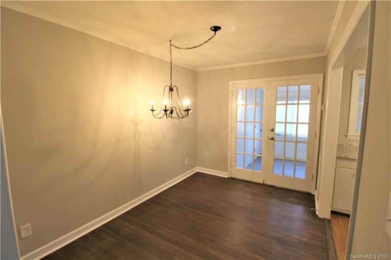 Property image 5 at 920 Mcalway Road, Charlotte, NC 28211