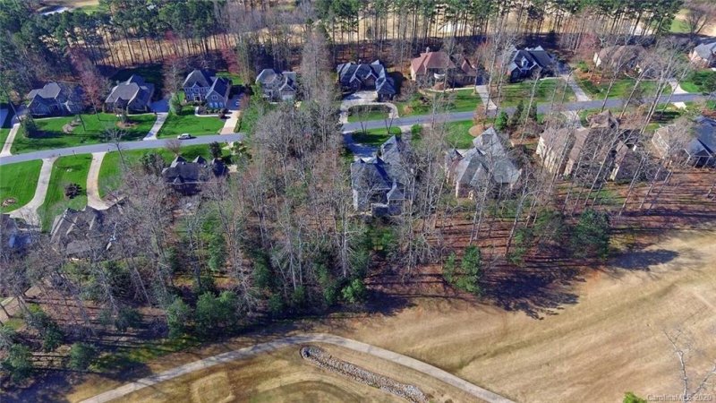 Property image 3 at 21 Turnberry Lane, Stanley, NC 28164