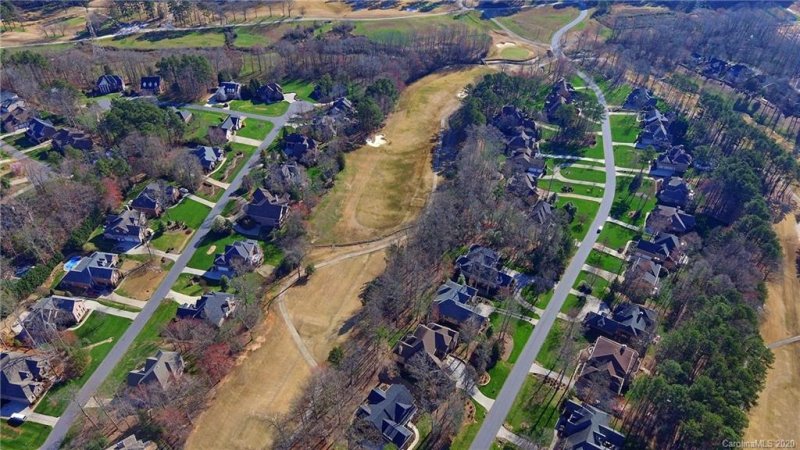 Property image 5 at 21 Turnberry Lane, Stanley, NC 28164