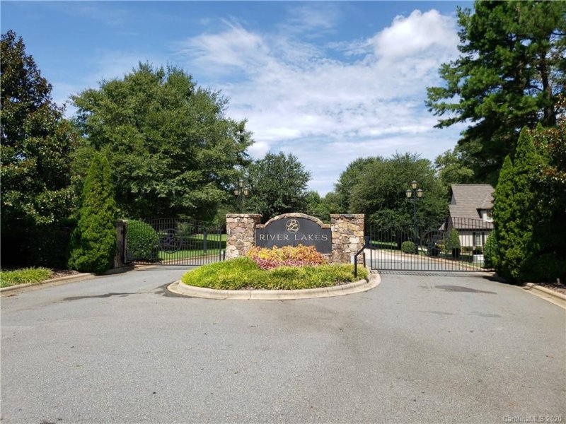 Property image 2 at 8042 Waterview Drive, Belmont, NC 28012