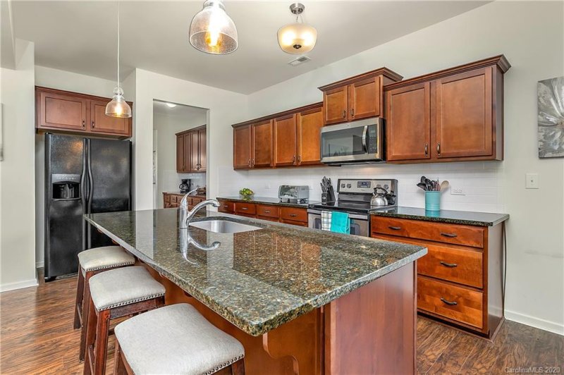 Property image 5 at 305 Redberry Court, York, SC 29745