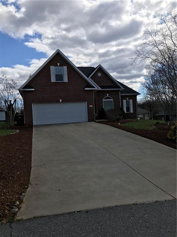 Property image 2 at 406 9th Avenue, Conover, NC 28613