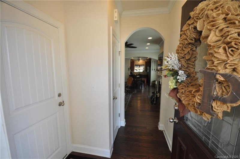 Property image 3 at 190 Aztec Circle, Mooresville, NC 28117