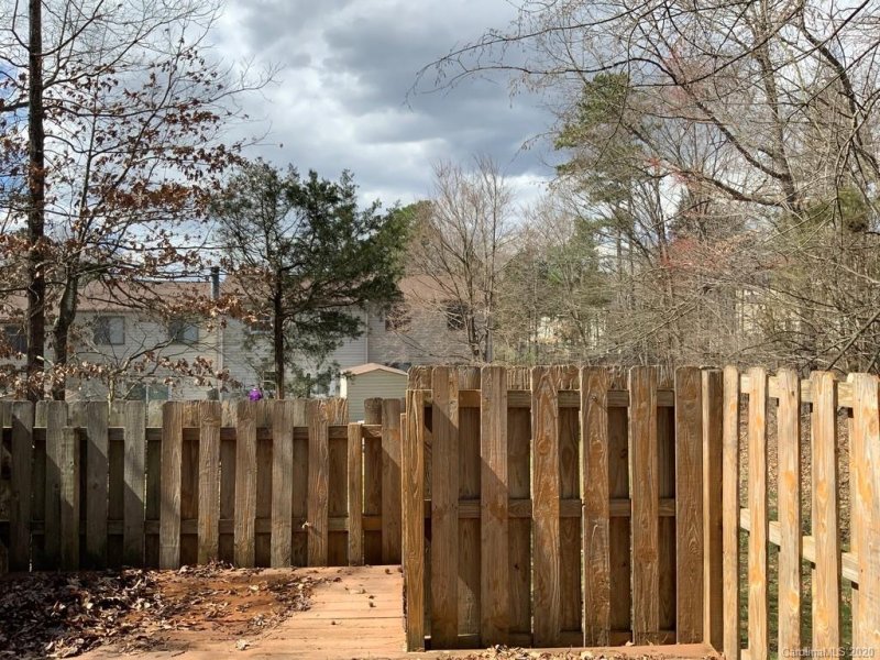 Property image 4 at 7305 Pebblestone Drive, Charlotte, NC 28212