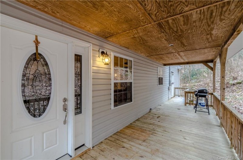 Property image 4 at 10 Shooting Star Ridge, Canton, NC 28716