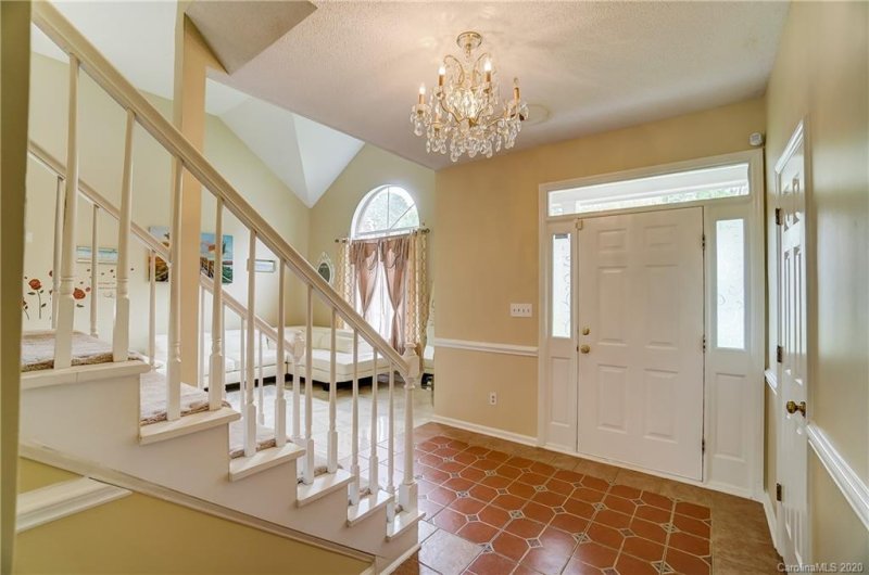 Property image 5 at 5505 Ashbluff Court, Charlotte, NC 28216