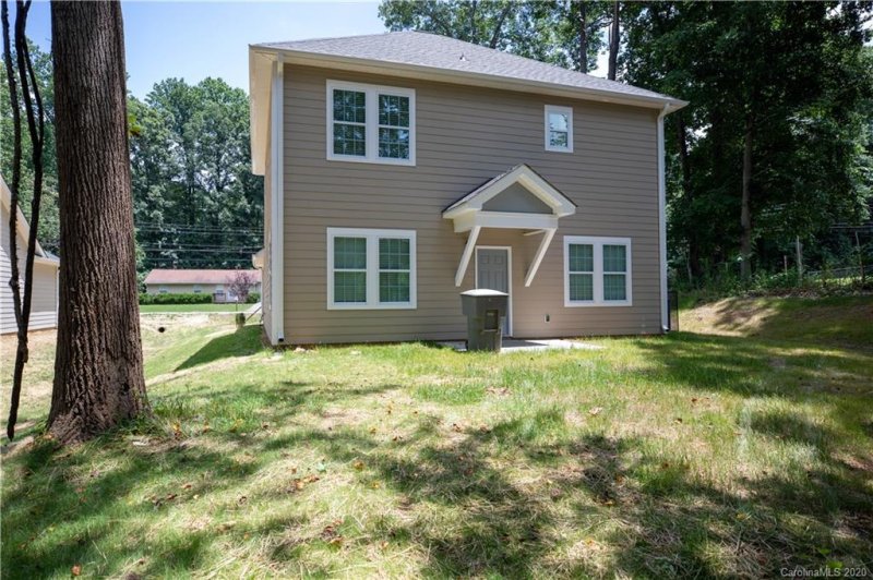 Property image 3 at 2235 Juniper Drive, Charlotte, NC 28269