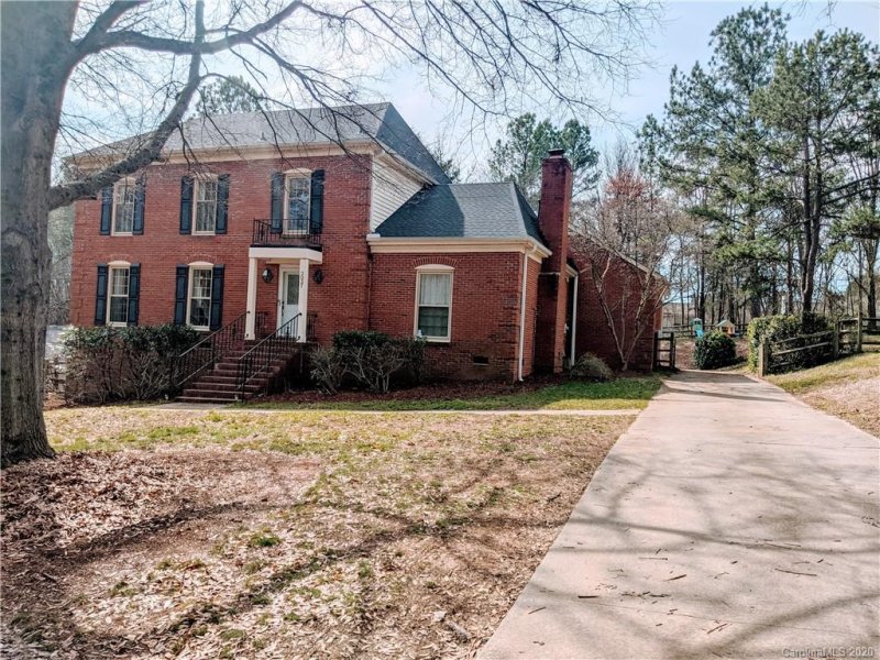 3037 Silver Birch Drive