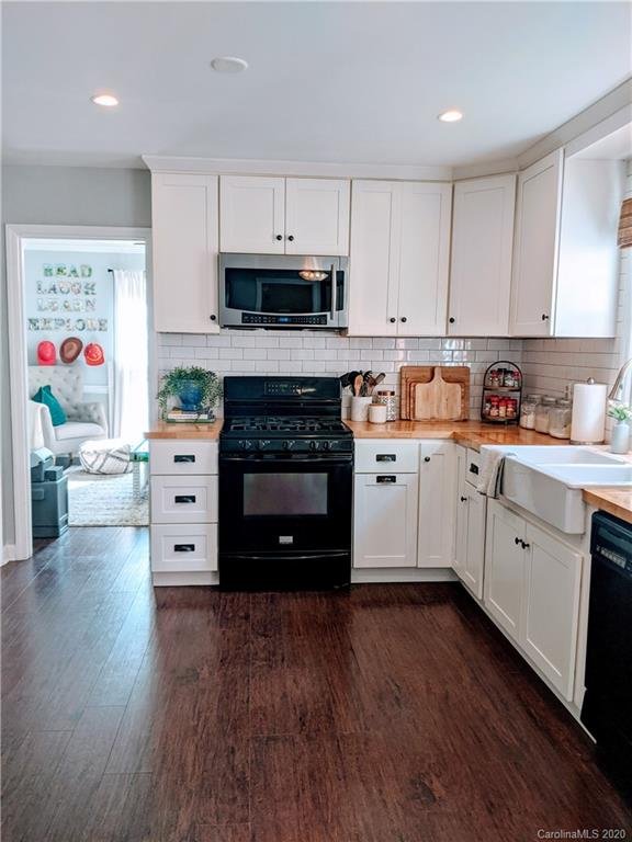 Property image 4 at 3037 Silver Birch Drive, Charlotte, NC 28269