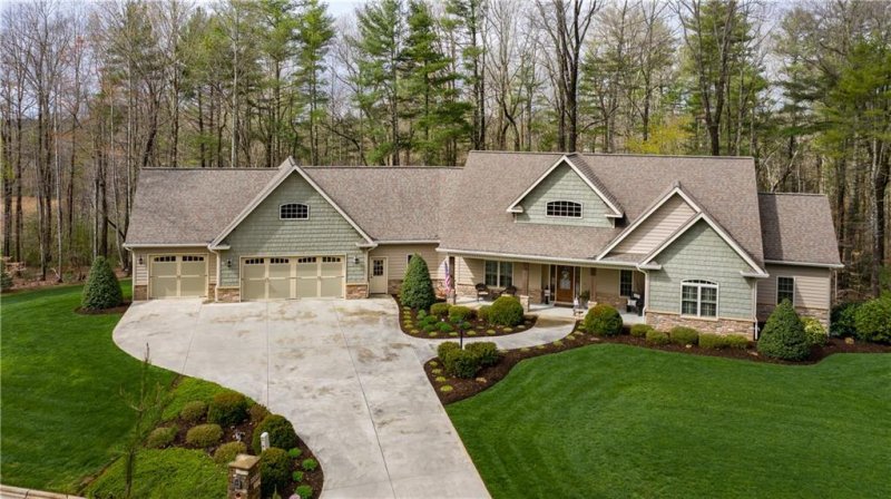 Property image 2 at 1319 Prince William Drive, Lenoir, NC 28645