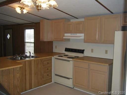 Property image 5 at 1348 Brook Path Trail, Denver, NC 28037