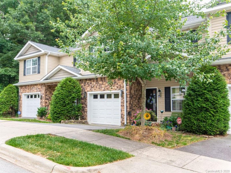 Property image 3 at 41 Kirby Road, Asheville, NC 28806