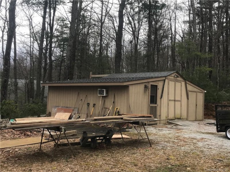 Property image 4 at 9 Tanglewood Lane, Saluda, NC 28773