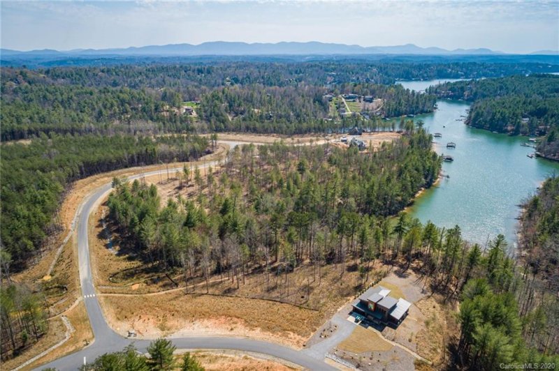 Property image 3 at 2041 W Bluewater Drive, Morganton, NC 28655