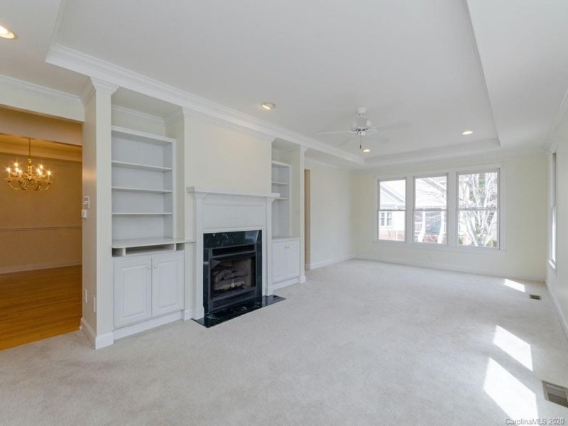 Property image 4 at 33 Creekside Way, Asheville, NC 28804