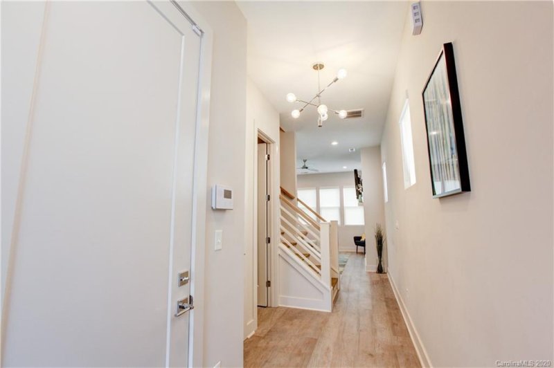 Property image 2 at 4139 Merlane Drive, Charlotte, NC 28206