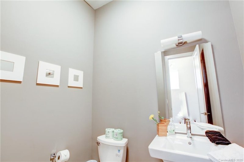 Property image 3 at 4139 Merlane Drive, Charlotte, NC 28206