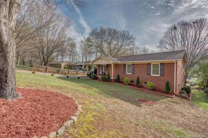 1155 N Woodhill Drive