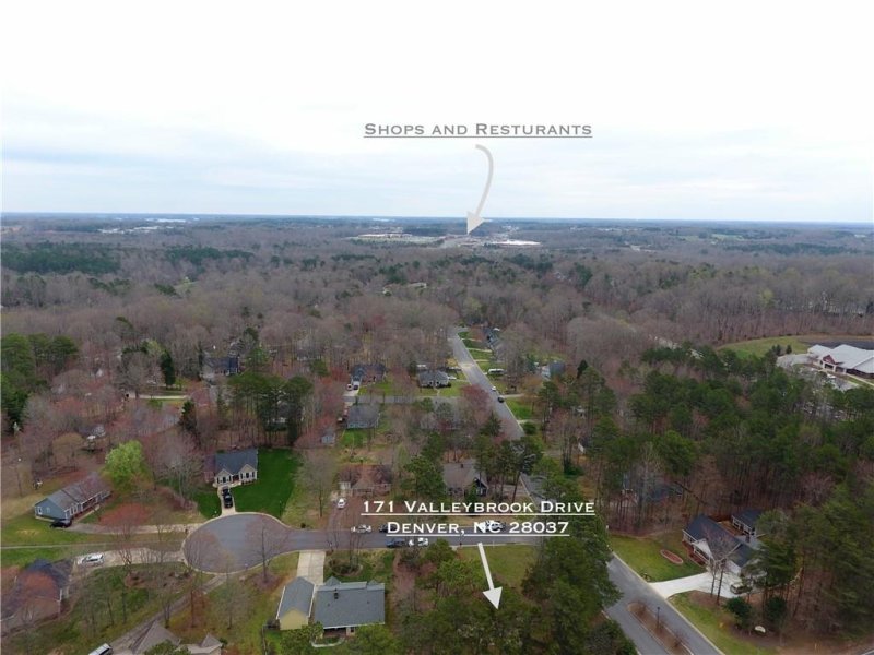 Property image 4 at 171 Valleybrook Drive, Denver, NC 28037