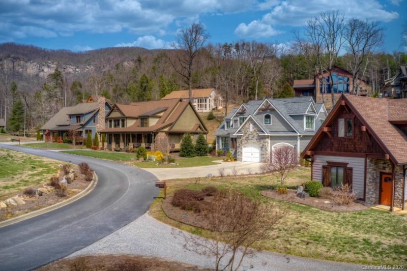 Property image 2 at 220 Firefly Cove, Lake Lure, NC 28746