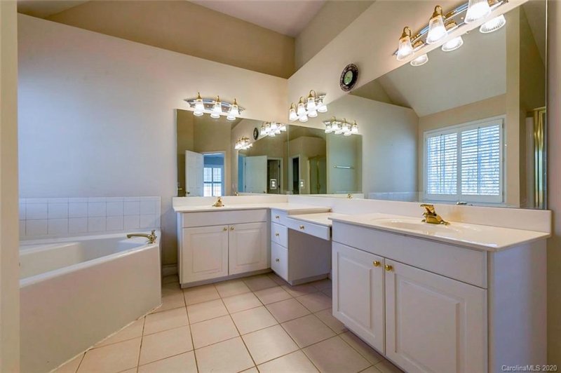 Property image 3 at 316 Stoney Ridge Court, Rock Hill, SC 29732