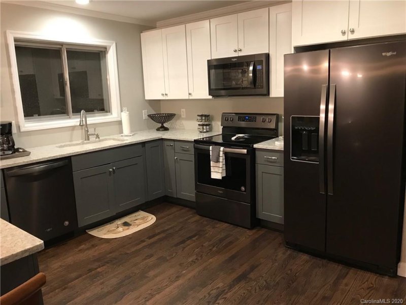 Property image 4 at 619 S Carolina Avenue, Statesville, NC 28677