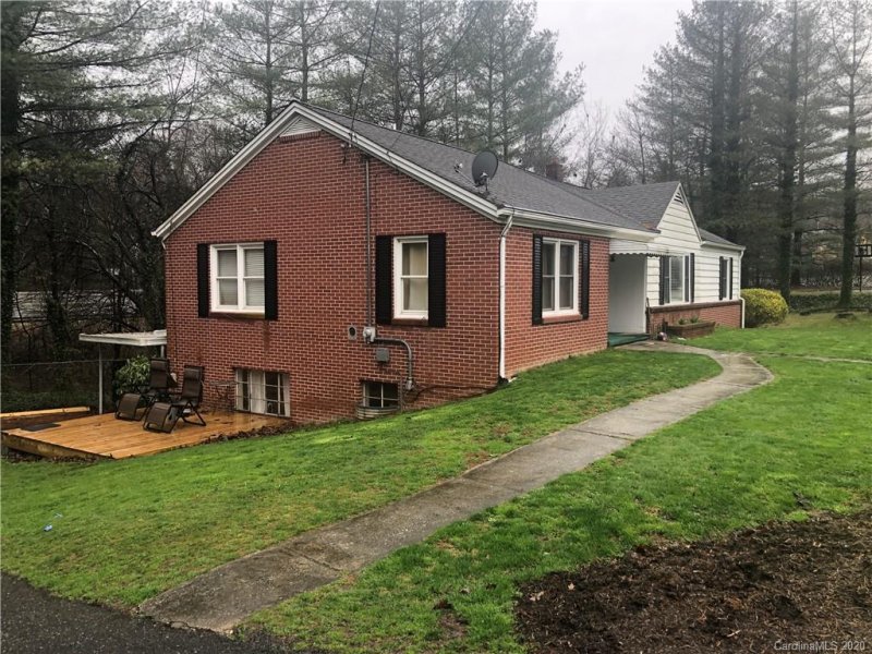 Property image 2 at 605 English Road, Spruce Pine, NC 28777