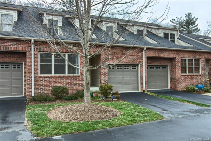 Property image 2 at 176 Wash Creek Drive, Hendersonville, NC 28739