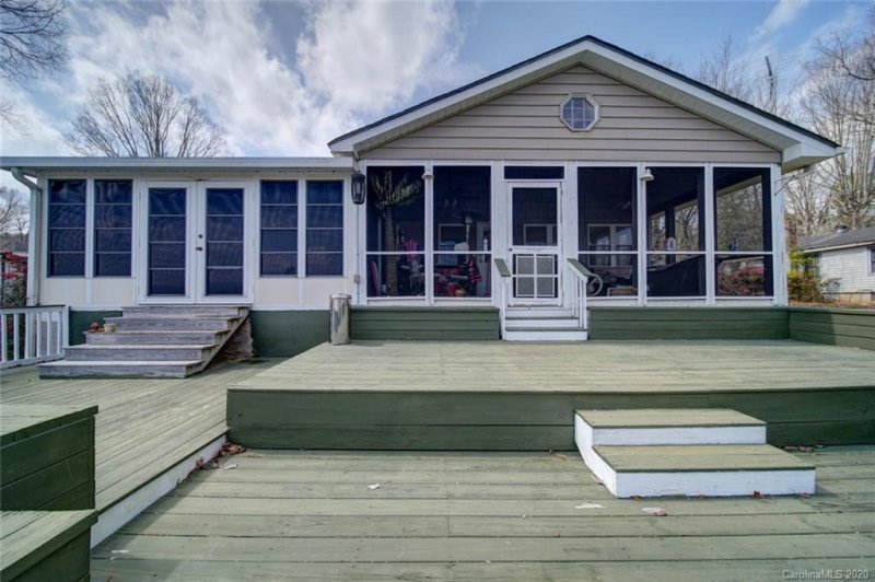 Property image 4 at 938 Pinehaven Drive, New London, NC 28127