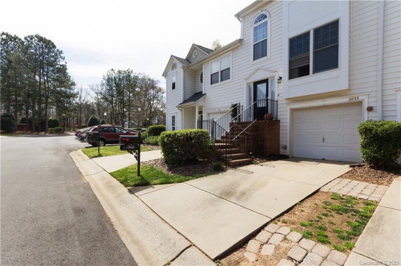 Property image 2 at 2833 Avalon Loop Road, Charlotte, NC 28269