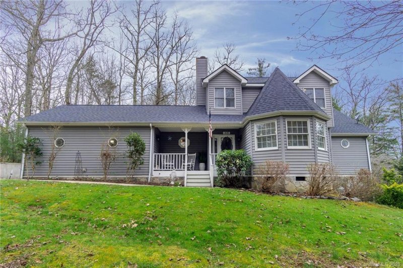 Property image 2 at 305 Shadecrest Lane, Mills River, NC 28759