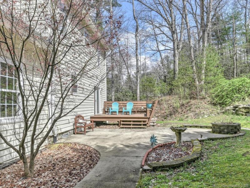 Property image 3 at 621 Shawn Rachel Parkway, Hendersonville, NC 28731