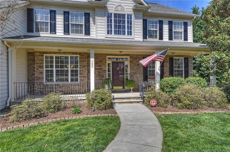 Property image 3 at 132 Meadow Run Lane, Mooresville, NC 28117