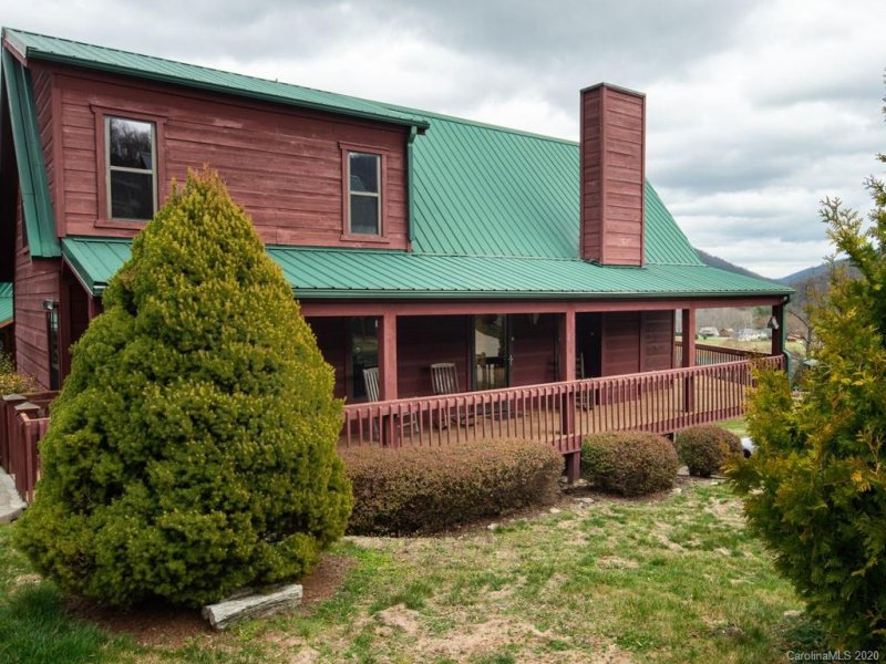 Property image 3 at 356 Panoramic Loop, Maggie Valley, NC 28751