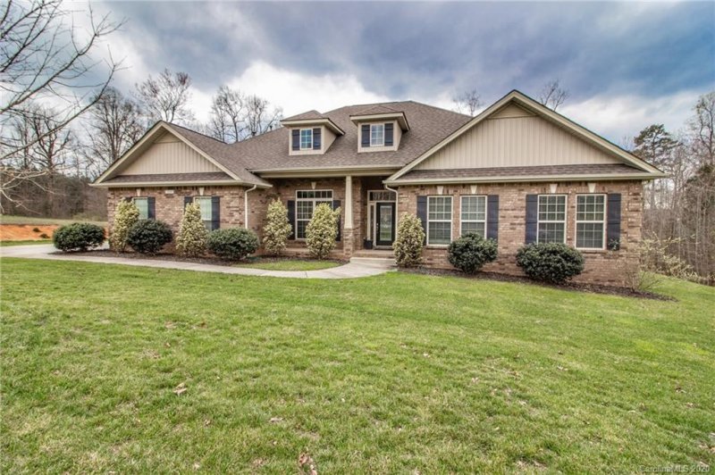 Property image 2 at 223 Mills Plantation Circle, Troutman, NC 28166