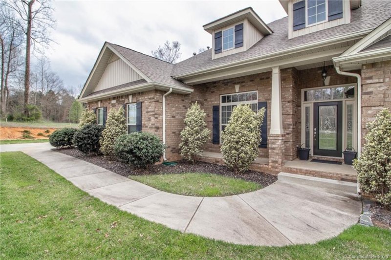 Property image 4 at 223 Mills Plantation Circle, Troutman, NC 28166